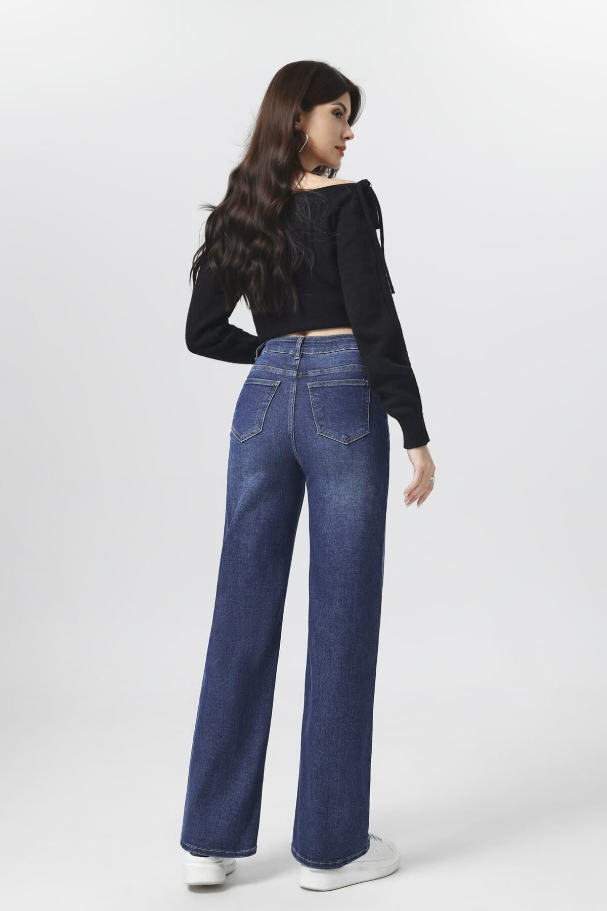 Christina Super Stretch. Soft high-waist wide-leg jeans