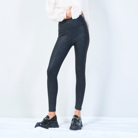 Lulu textured leggings
